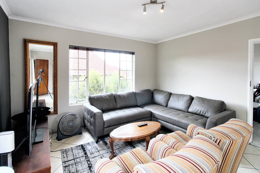 1 Bedroom Property for Sale in Paulshof Gauteng