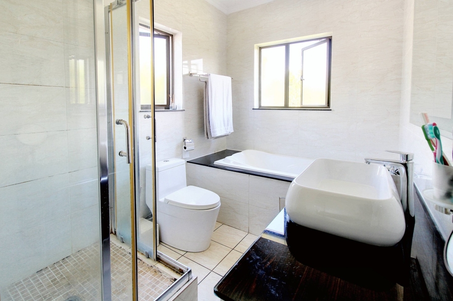 2 Bedroom Property for Sale in Craigavon Gauteng