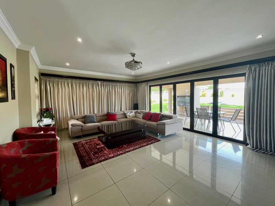 5 Bedroom Property for Sale in The Ridge Gauteng