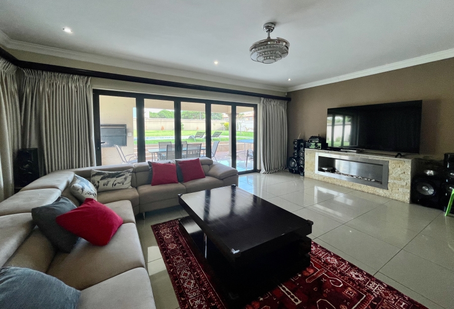 5 Bedroom Property for Sale in The Ridge Gauteng