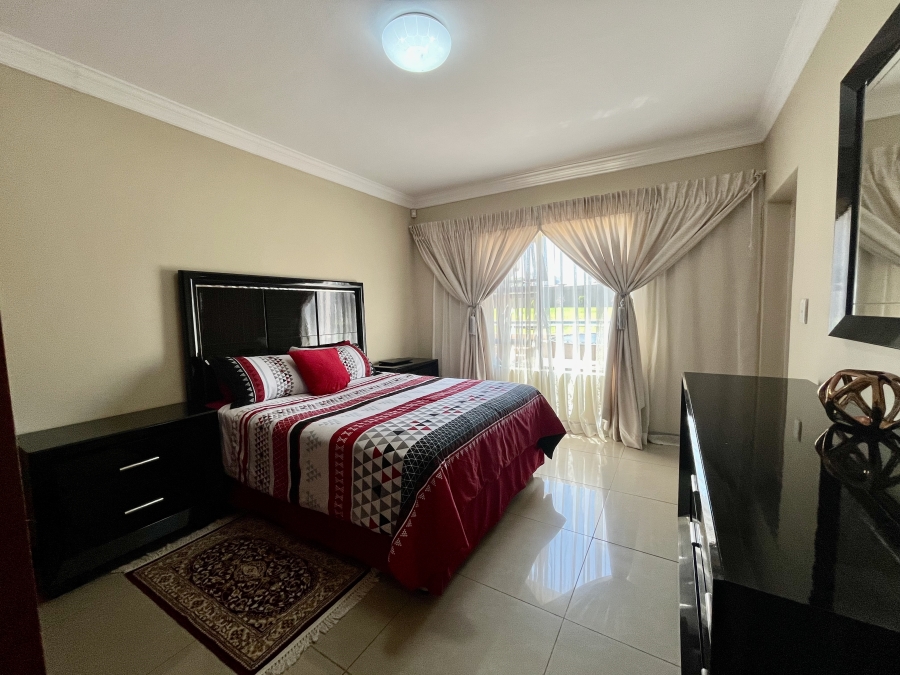 5 Bedroom Property for Sale in The Ridge Gauteng