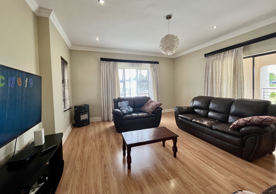 5 Bedroom Property for Sale in The Ridge Gauteng