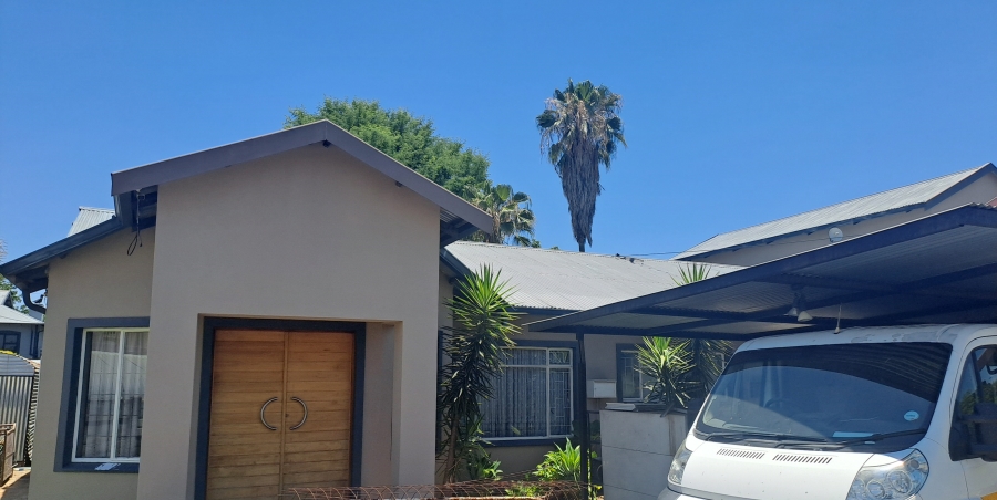 4 Bedroom Property for Sale in Rietfontein Gauteng