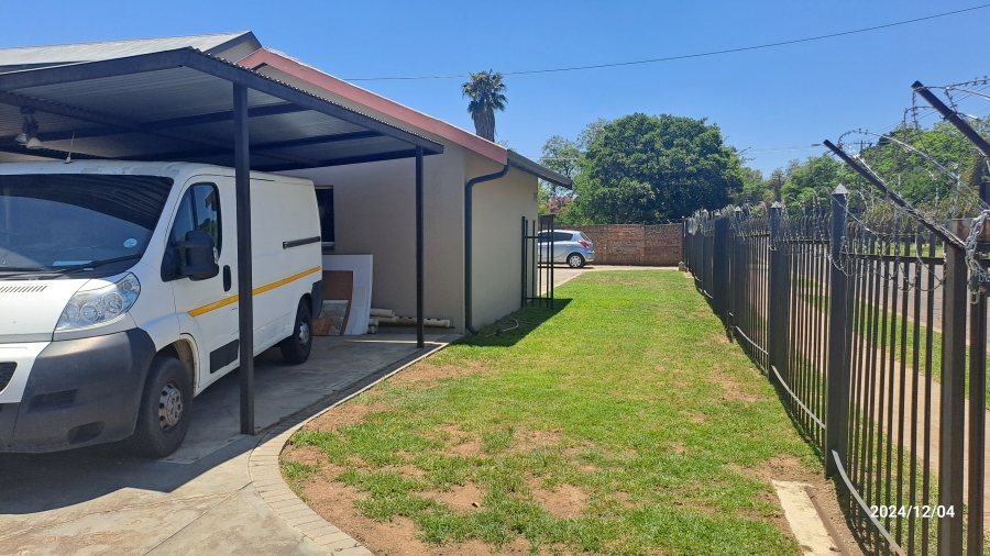 4 Bedroom Property for Sale in Rietfontein Gauteng