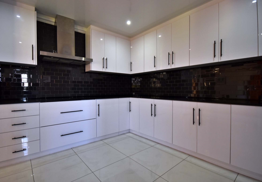 3 Bedroom Property for Sale in Ferndale Gauteng