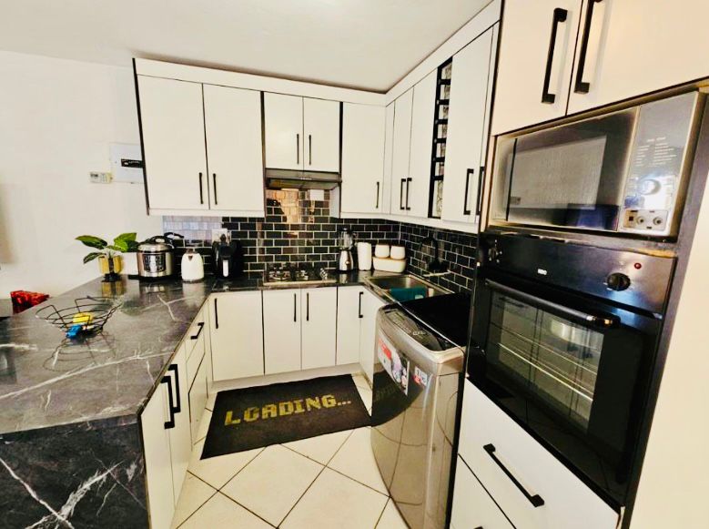 2 Bedroom Property for Sale in Bergsig Gauteng