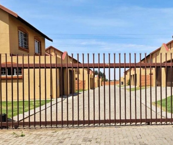 2 Bedroom Property for Sale in Bergsig Gauteng