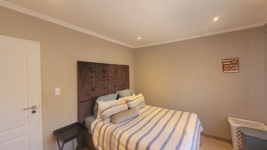 To Let 2 Bedroom Property for Rent in Elandsfontein Gauteng