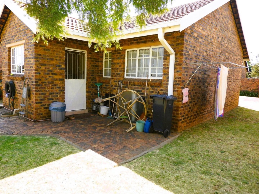 2 Bedroom Property for Sale in Arcon Park Gauteng