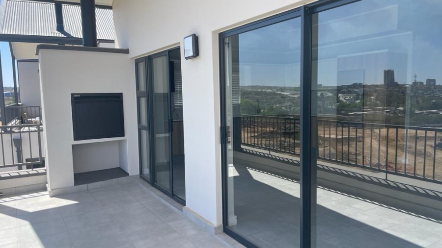 To Let 2 Bedroom Property for Rent in Waterfall Gauteng