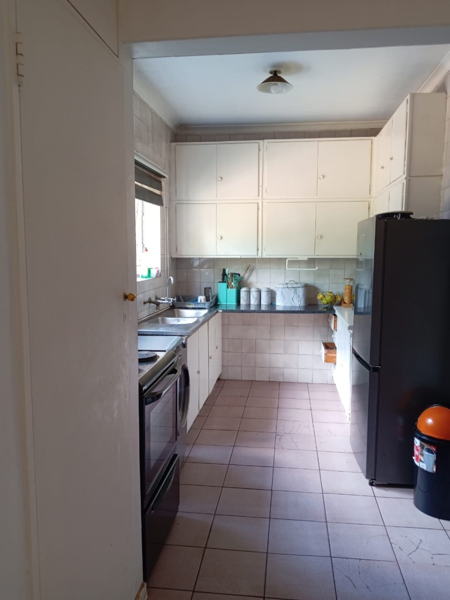 To Let 1 Bedroom Property for Rent in Sandown Gauteng