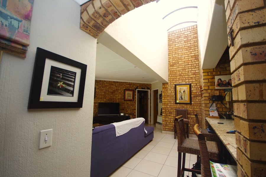 5 Bedroom Property for Sale in Sunward Park Gauteng