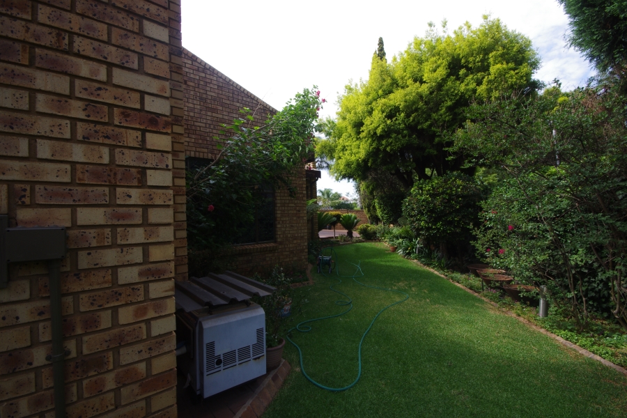 5 Bedroom Property for Sale in Sunward Park Gauteng