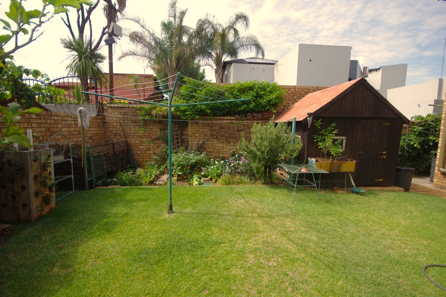 5 Bedroom Property for Sale in Sunward Park Gauteng