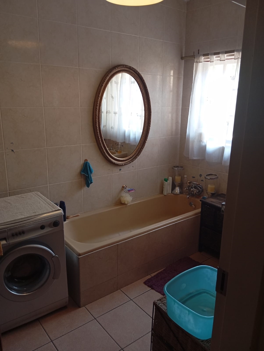 3 Bedroom Property for Sale in Comet Gauteng