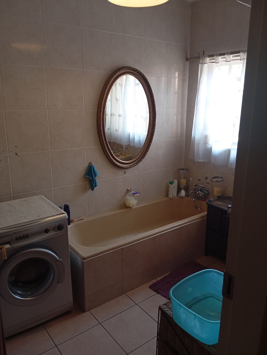 3 Bedroom Property for Sale in Comet Gauteng