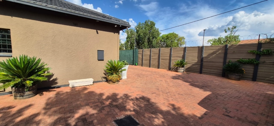 3 Bedroom Property for Sale in Dalview Gauteng