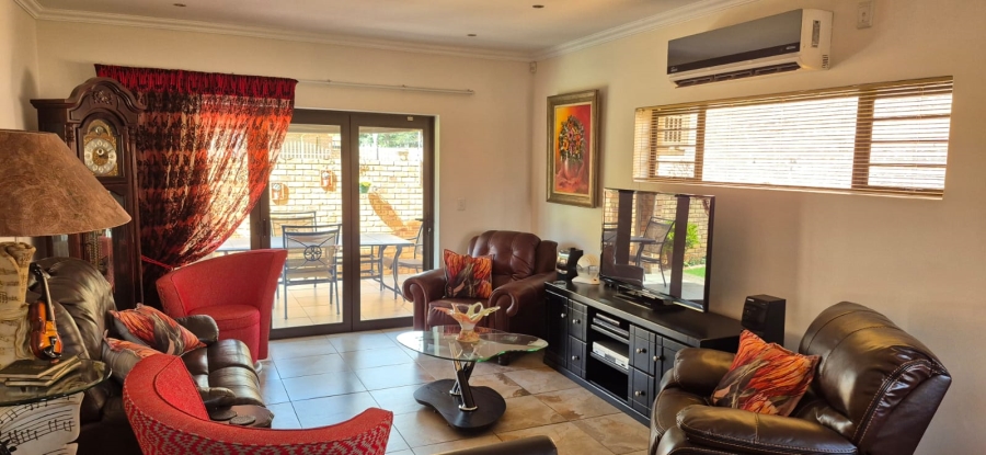 2 Bedroom Property for Sale in Sunward Park Gauteng