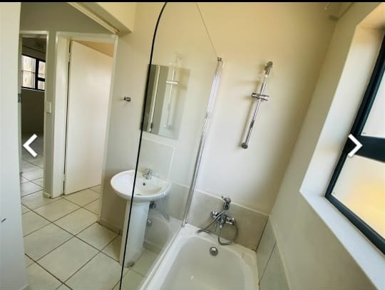 To Let 2 Bedroom Property for Rent in Kenleaf Gauteng