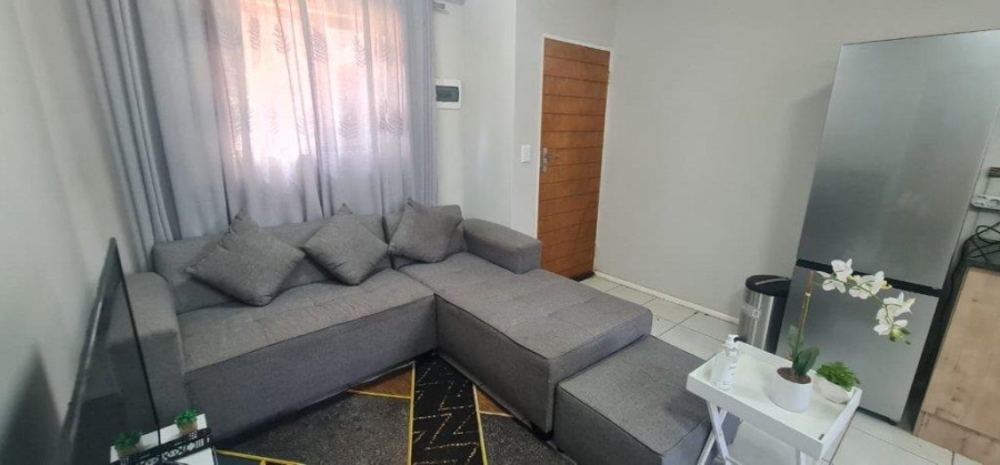 To Let 2 Bedroom Property for Rent in Kenleaf Gauteng