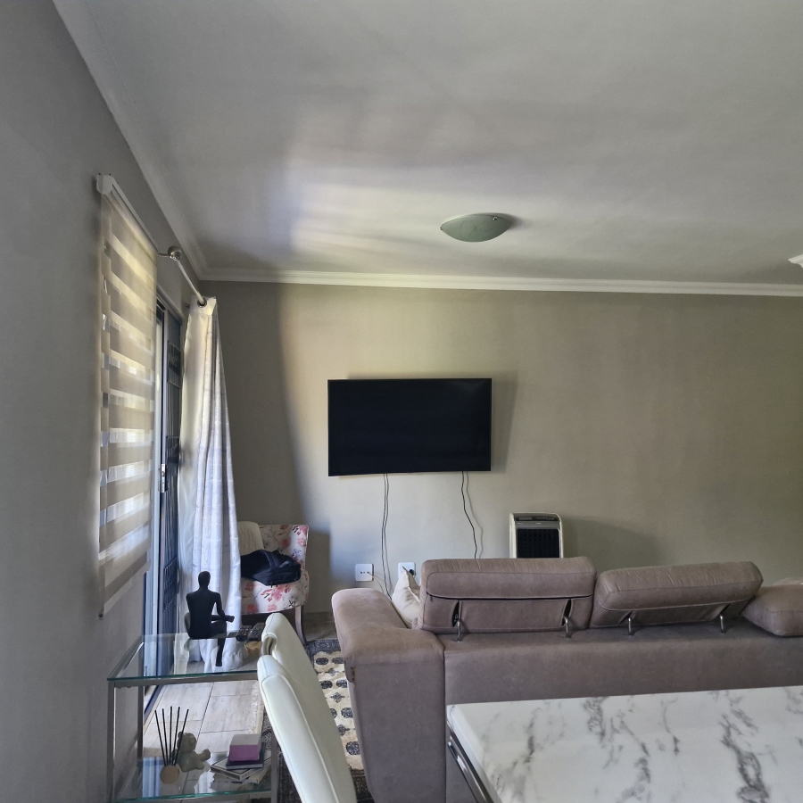 To Let 3 Bedroom Property for Rent in Doornpoort Gauteng