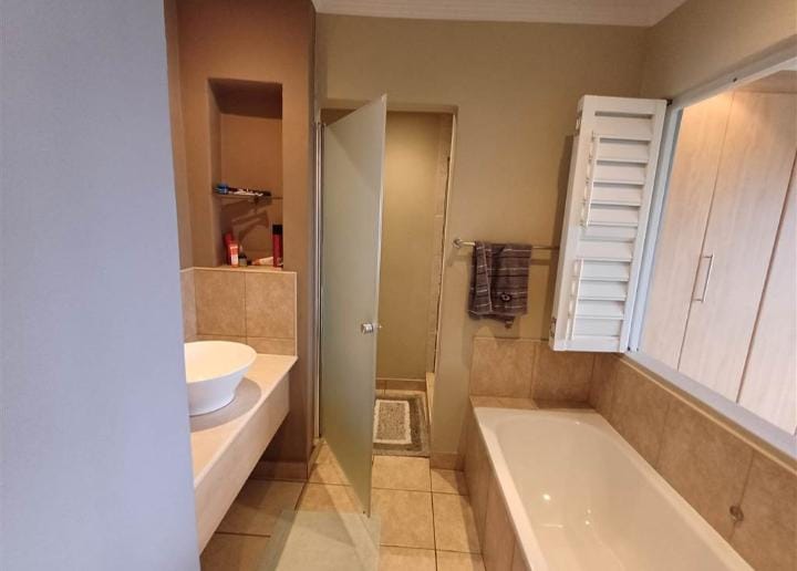 To Let 2 Bedroom Property for Rent in Sandton Central Gauteng