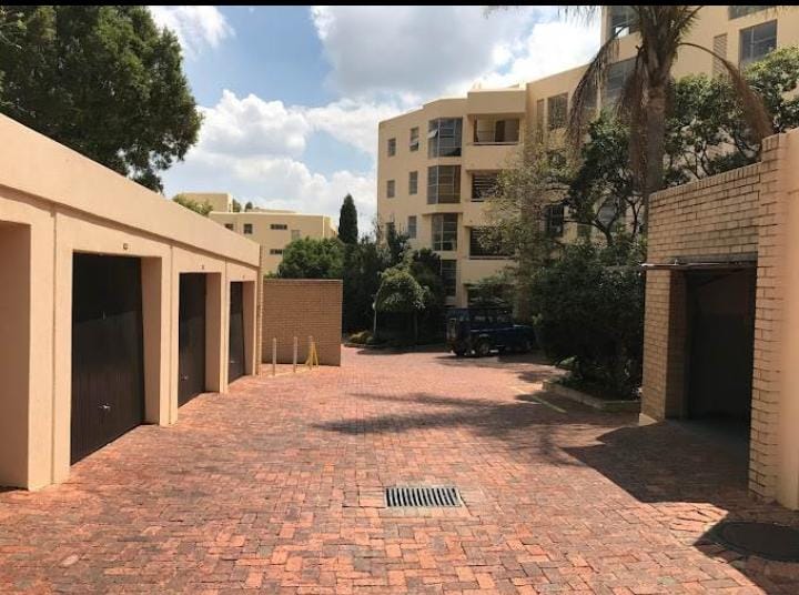 To Let 2 Bedroom Property for Rent in Sandton Central Gauteng