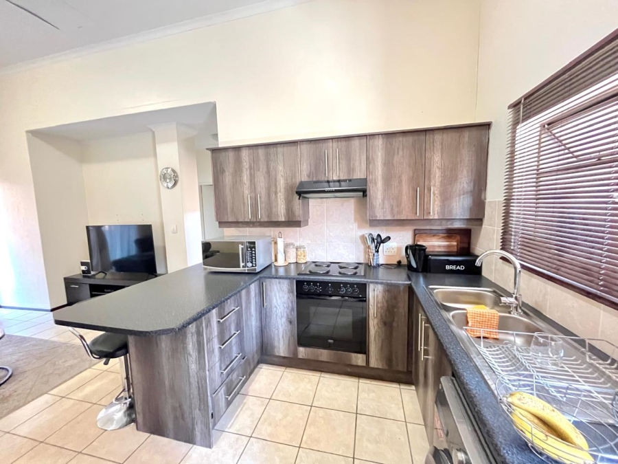 2 Bedroom Property for Sale in North Riding Gauteng