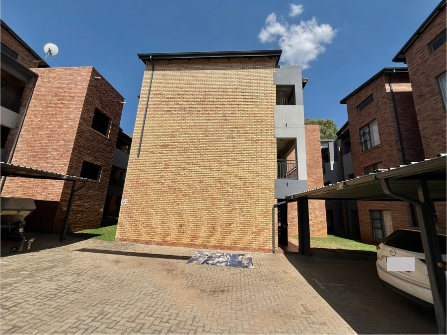 2 Bedroom Property for Sale in North Riding Gauteng