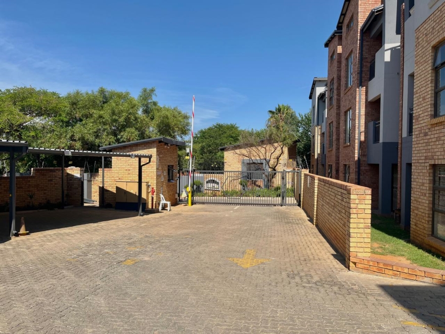 2 Bedroom Property for Sale in North Riding Gauteng