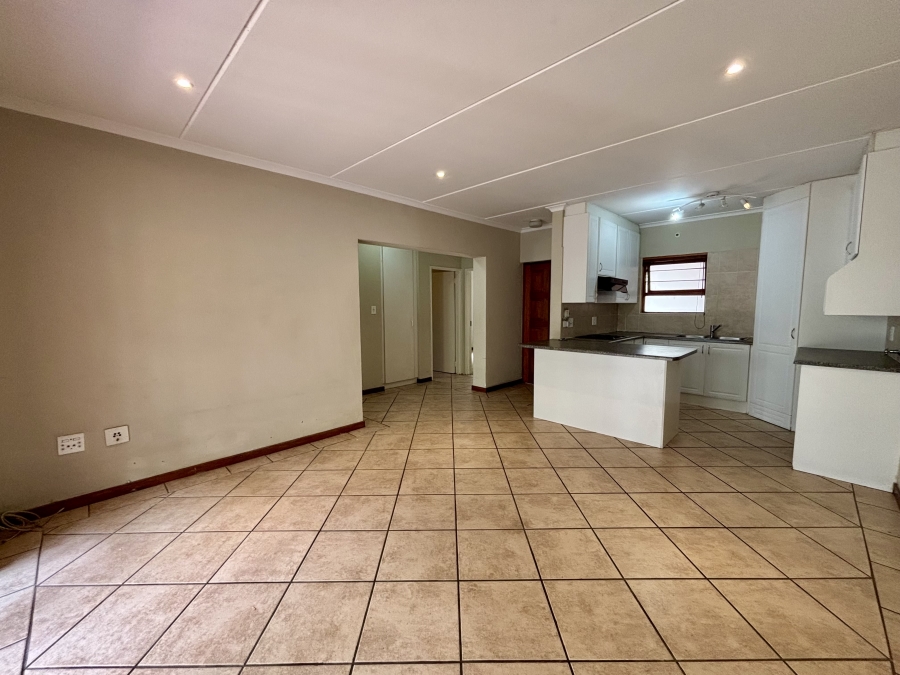 To Let 2 Bedroom Property for Rent in Bryanston Gauteng