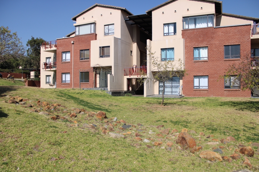 To Let 1 Bedroom Property for Rent in Jackal Creek Golf Estate Gauteng