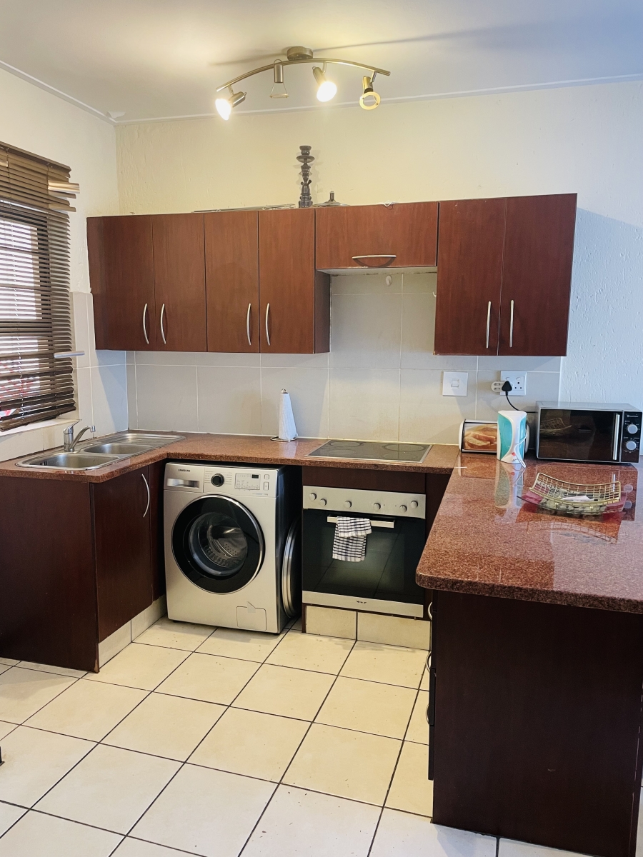 To Let 1 Bedroom Property for Rent in Jackal Creek Golf Estate Gauteng