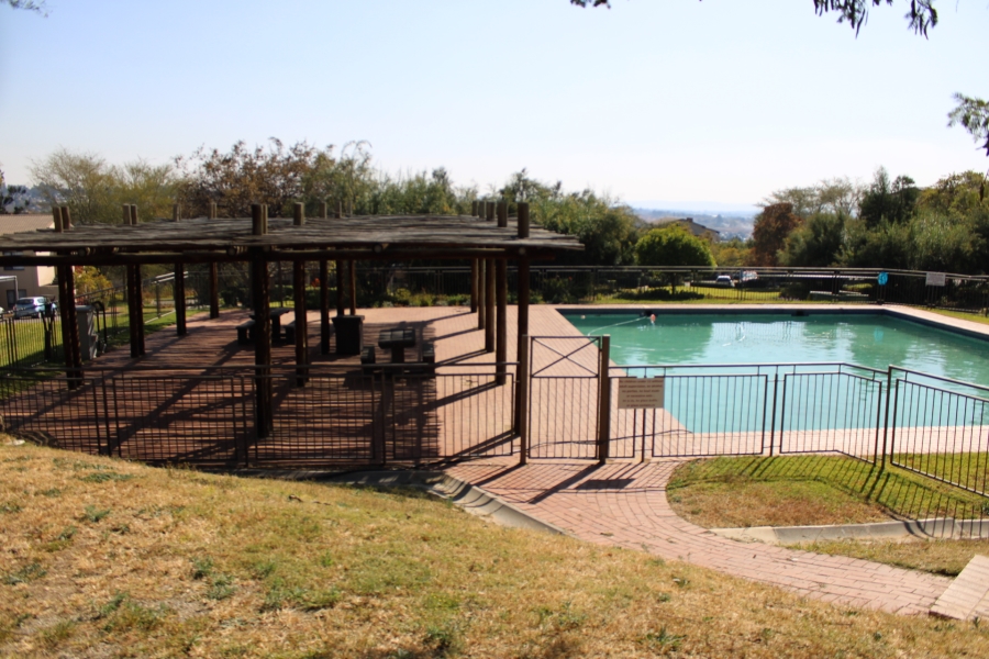 To Let 1 Bedroom Property for Rent in Jackal Creek Golf Estate Gauteng