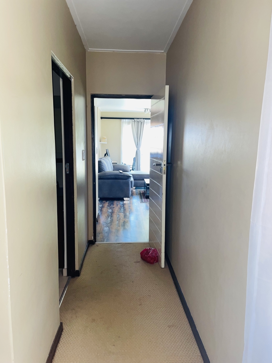 To Let 2 Bedroom Property for Rent in Jackal Creek Golf Estate Gauteng