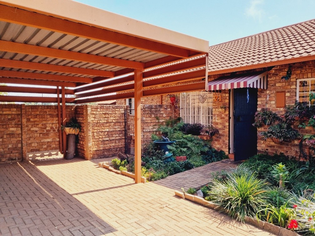 2 Bedroom Property for Sale in Annlin Gauteng