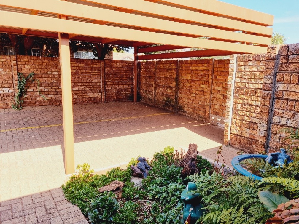 2 Bedroom Property for Sale in Annlin Gauteng