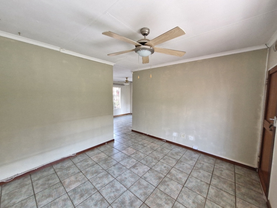 2 Bedroom Property for Sale in Annlin Gauteng