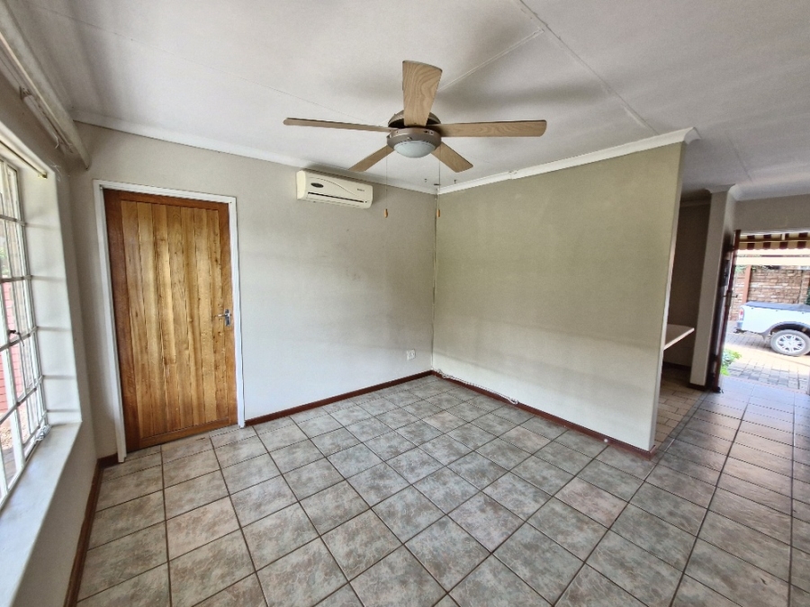 2 Bedroom Property for Sale in Annlin Gauteng