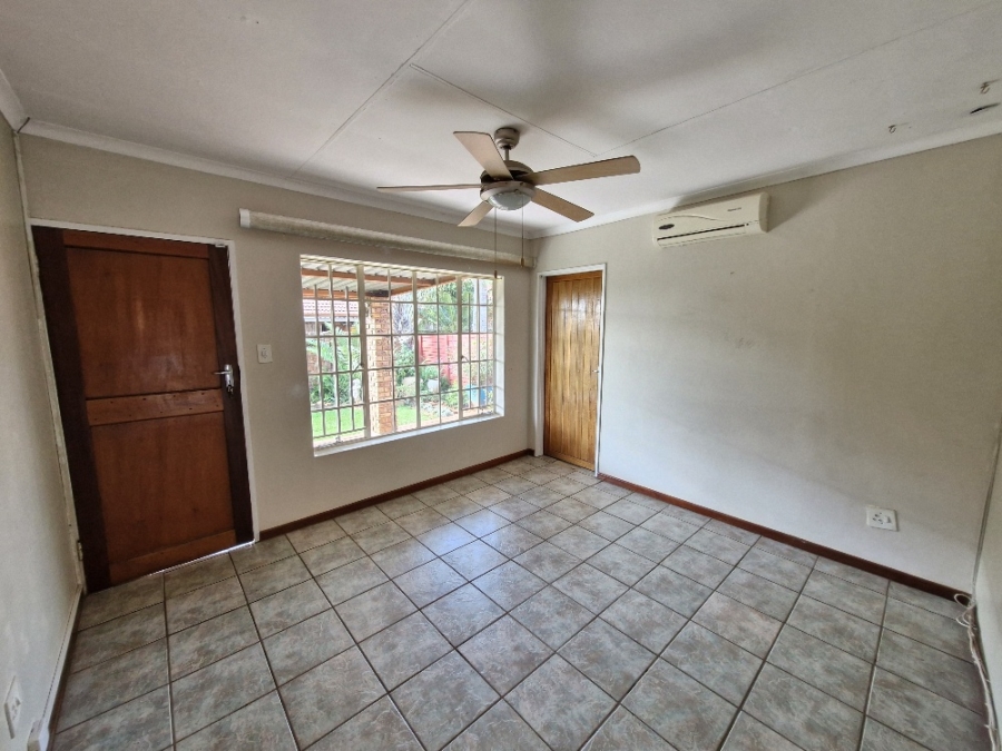 2 Bedroom Property for Sale in Annlin Gauteng