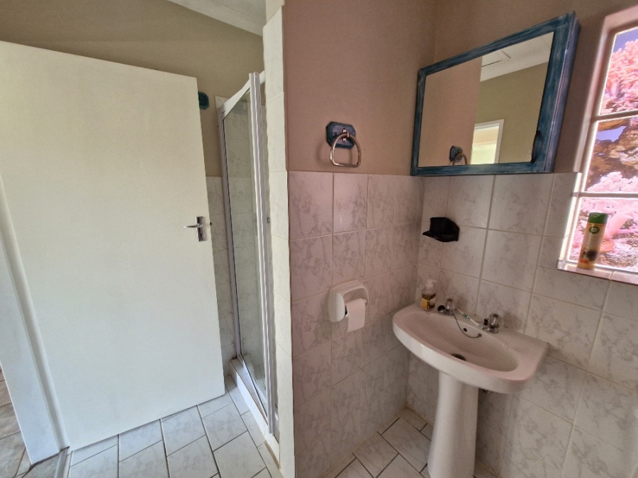 2 Bedroom Property for Sale in Annlin Gauteng