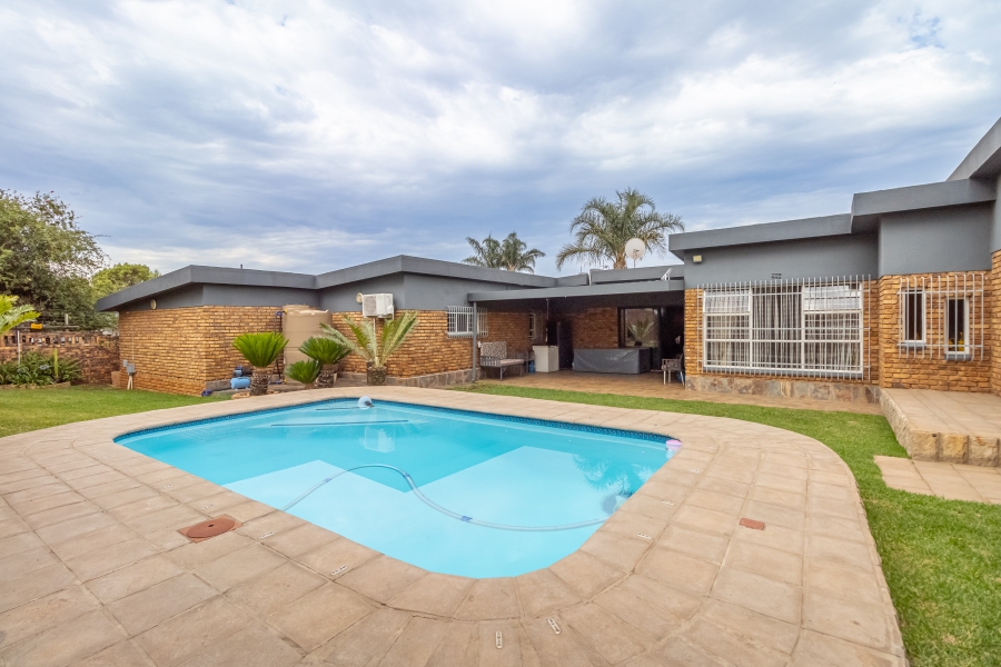 3 Bedroom Property for Sale in Rant En Dal Gauteng