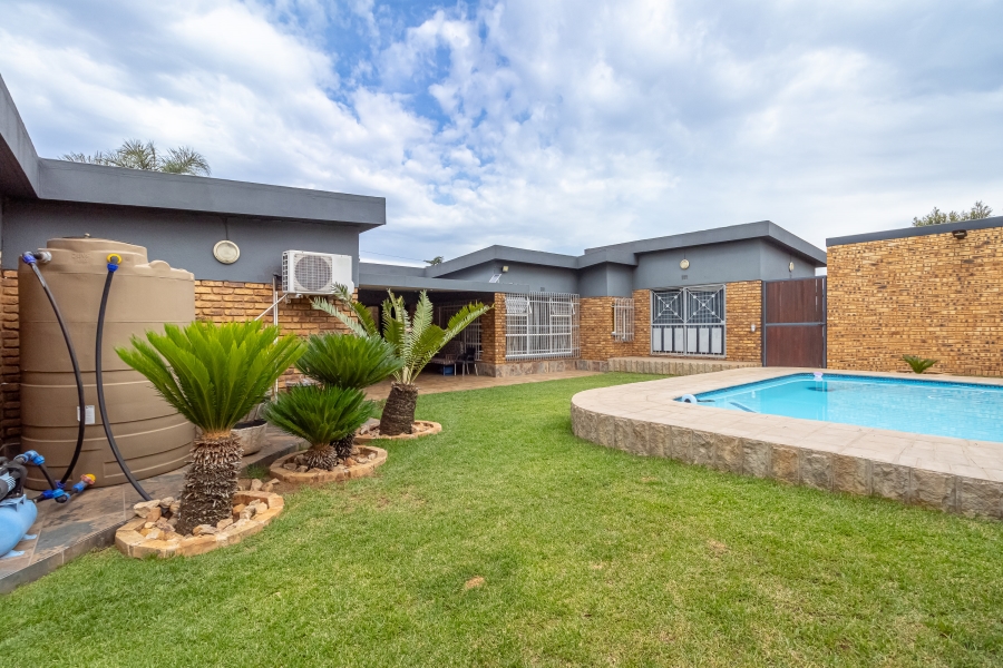 3 Bedroom Property for Sale in Rant En Dal Gauteng