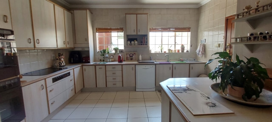 4 Bedroom Property for Sale in Noordheuwel Gauteng