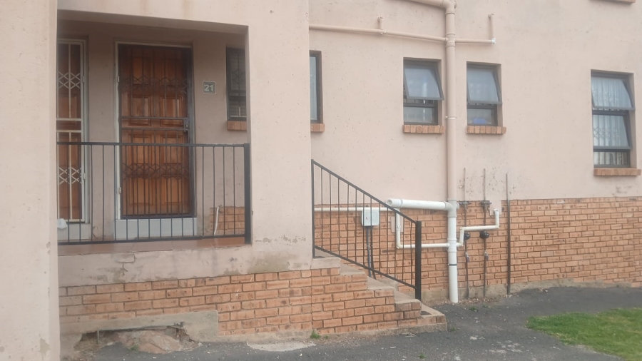 2 Bedroom Property for Sale in Lindhaven Gauteng