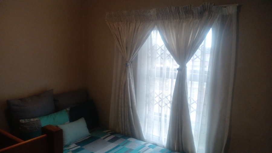 2 Bedroom Property for Sale in Lindhaven Gauteng