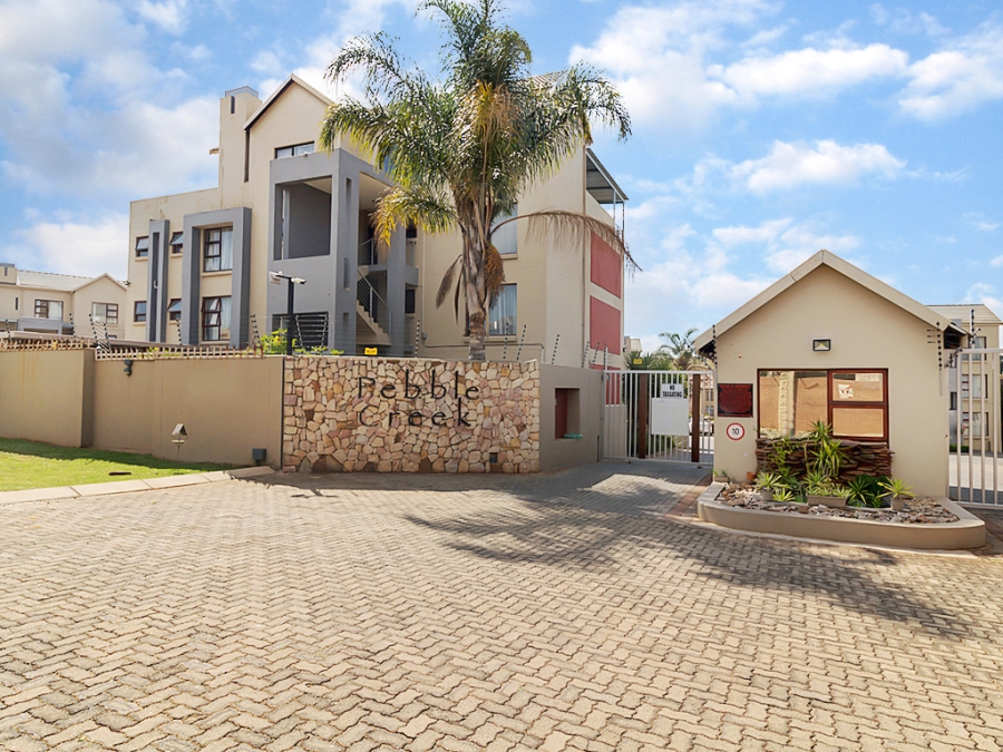 3 Bedroom Property for Sale in Noordheuwel Gauteng