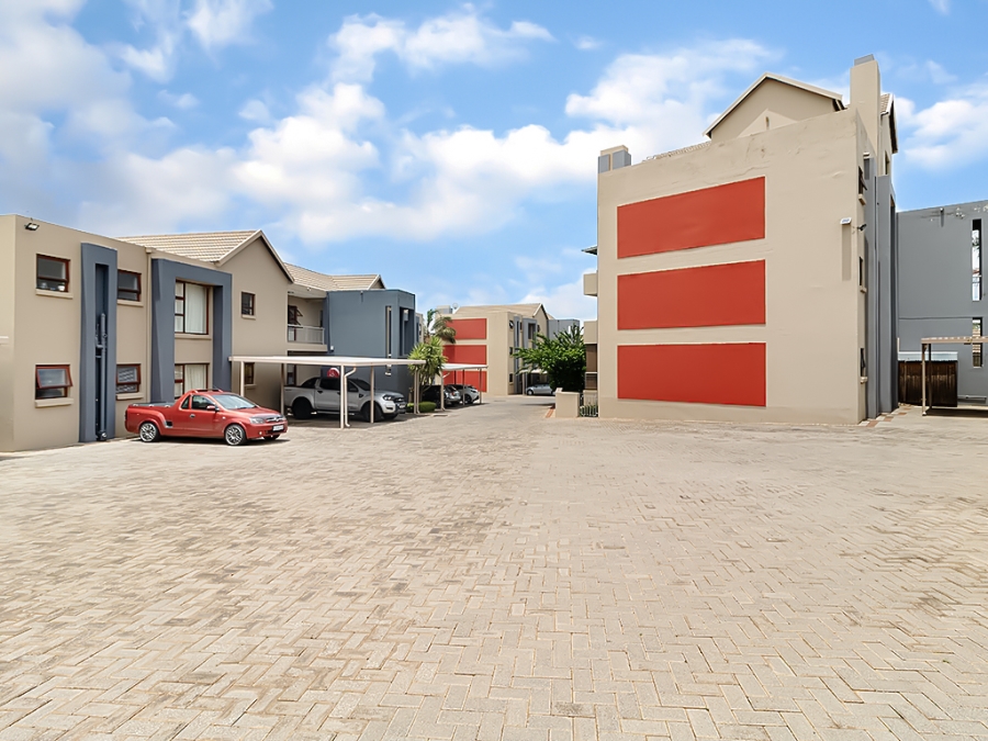 3 Bedroom Property for Sale in Noordheuwel Gauteng