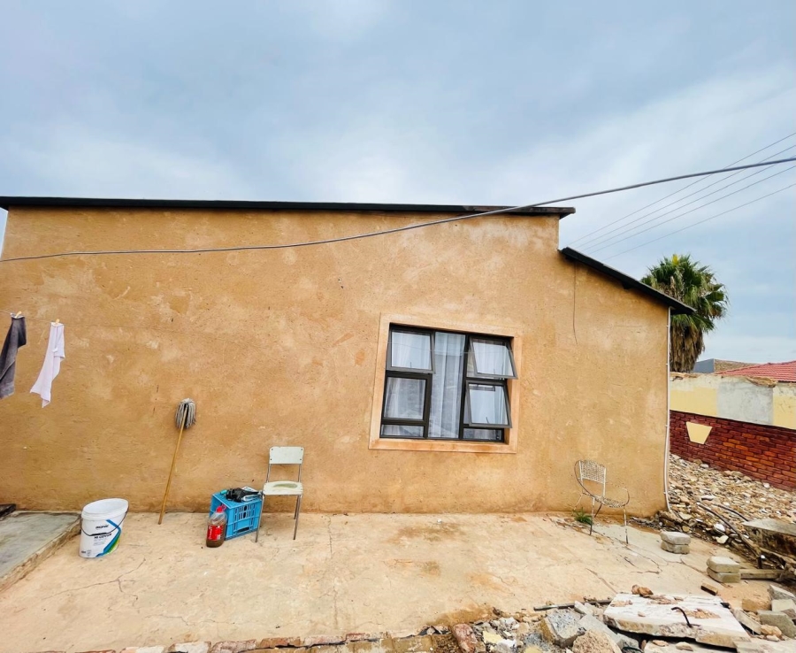 2 Bedroom Property for Sale in Soshanguve LL Gauteng