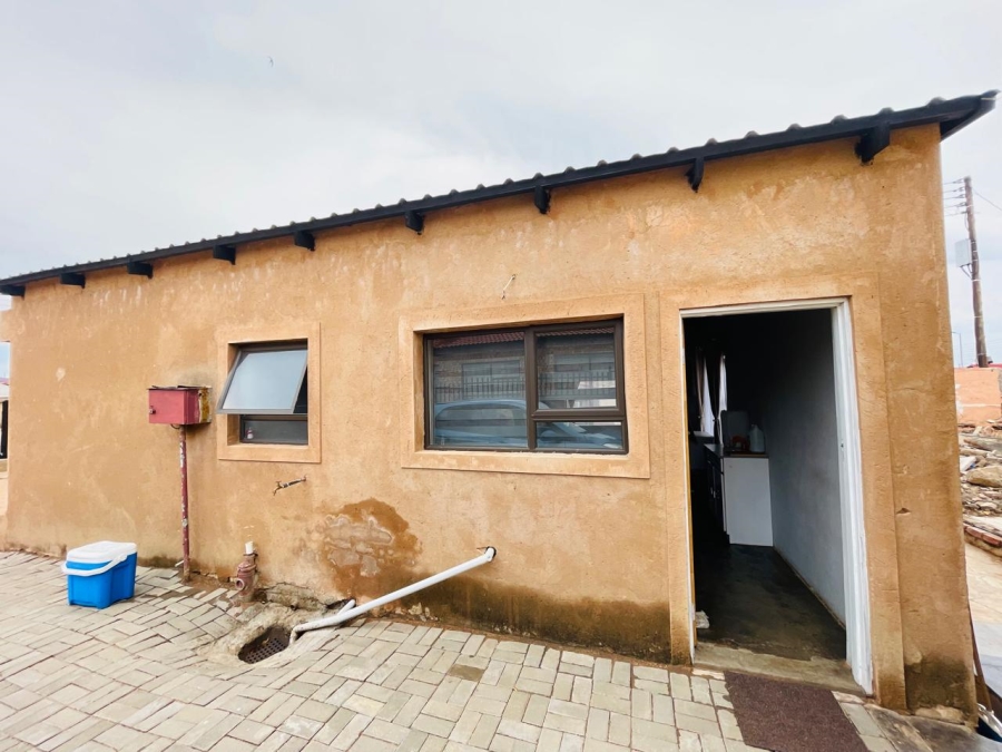 2 Bedroom Property for Sale in Soshanguve LL Gauteng